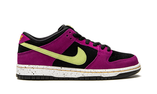 Nike SB Dunk Low ACG Terra Red Plum - Volt Kickz